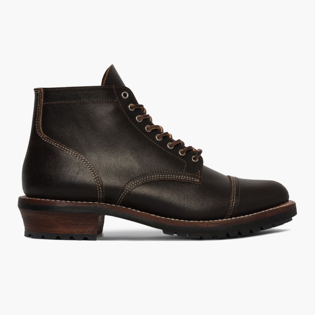 Classic Full-Grain leather Boots - Goodyear Welt Construction & Front Toe Box Detail