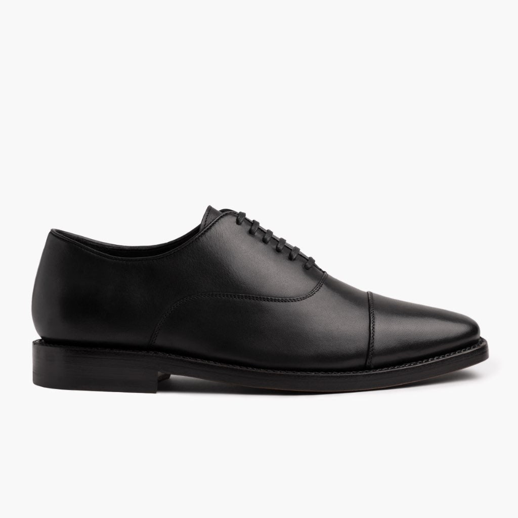 Black Full-Grain leather Sneakers - Goodyear Welt Construction & Front Toe Box Detail