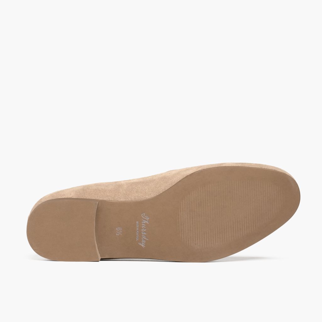 Authentic Full-Grain Leather Grain Depth & Pull-Up Patina Texture Detail